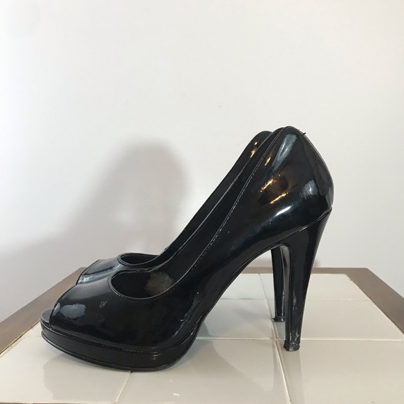Nine West Shoes - Nine West Size 6.5 Black Heels